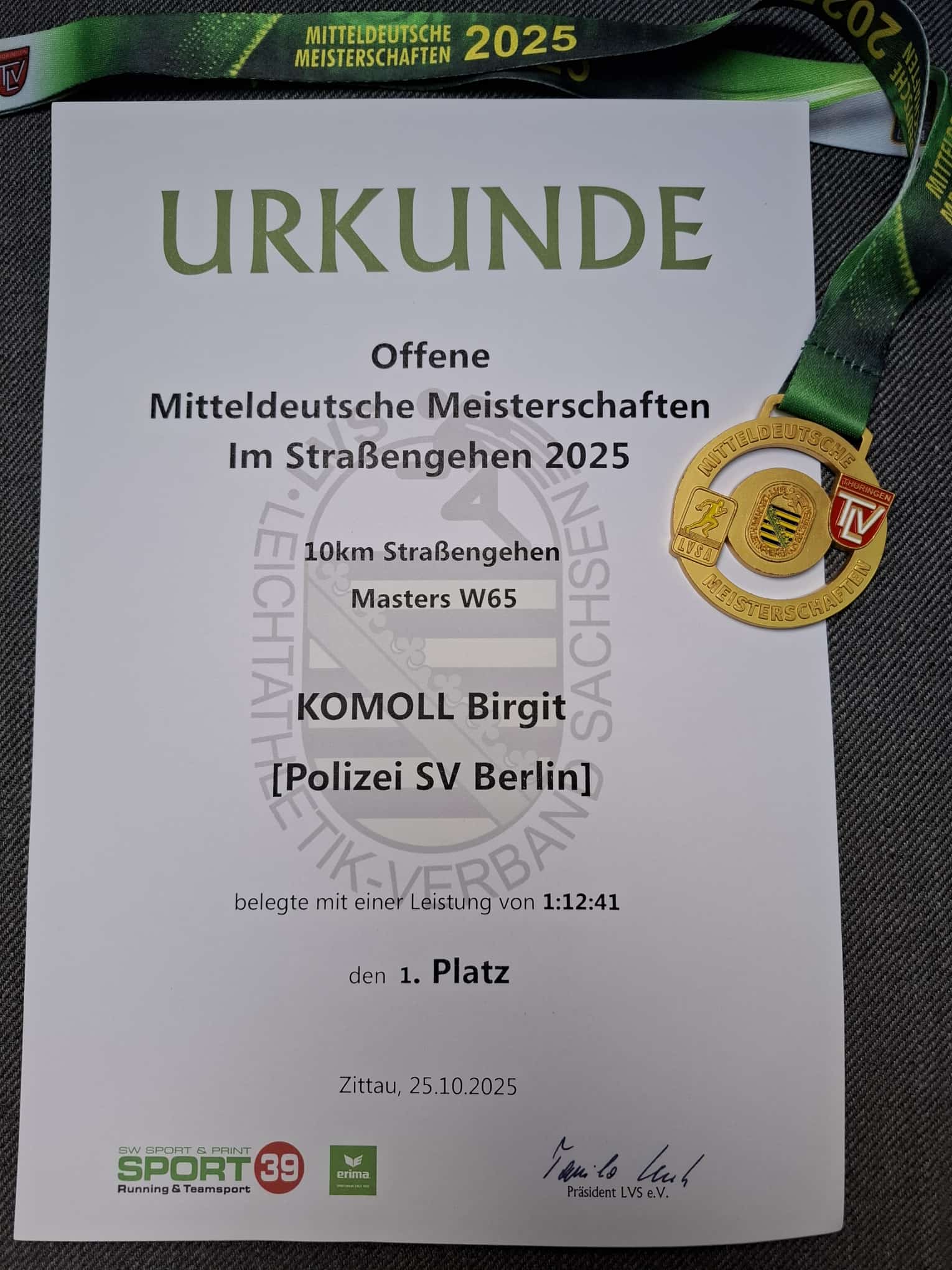 4b28771e03614fb99e9f315b78976eb0